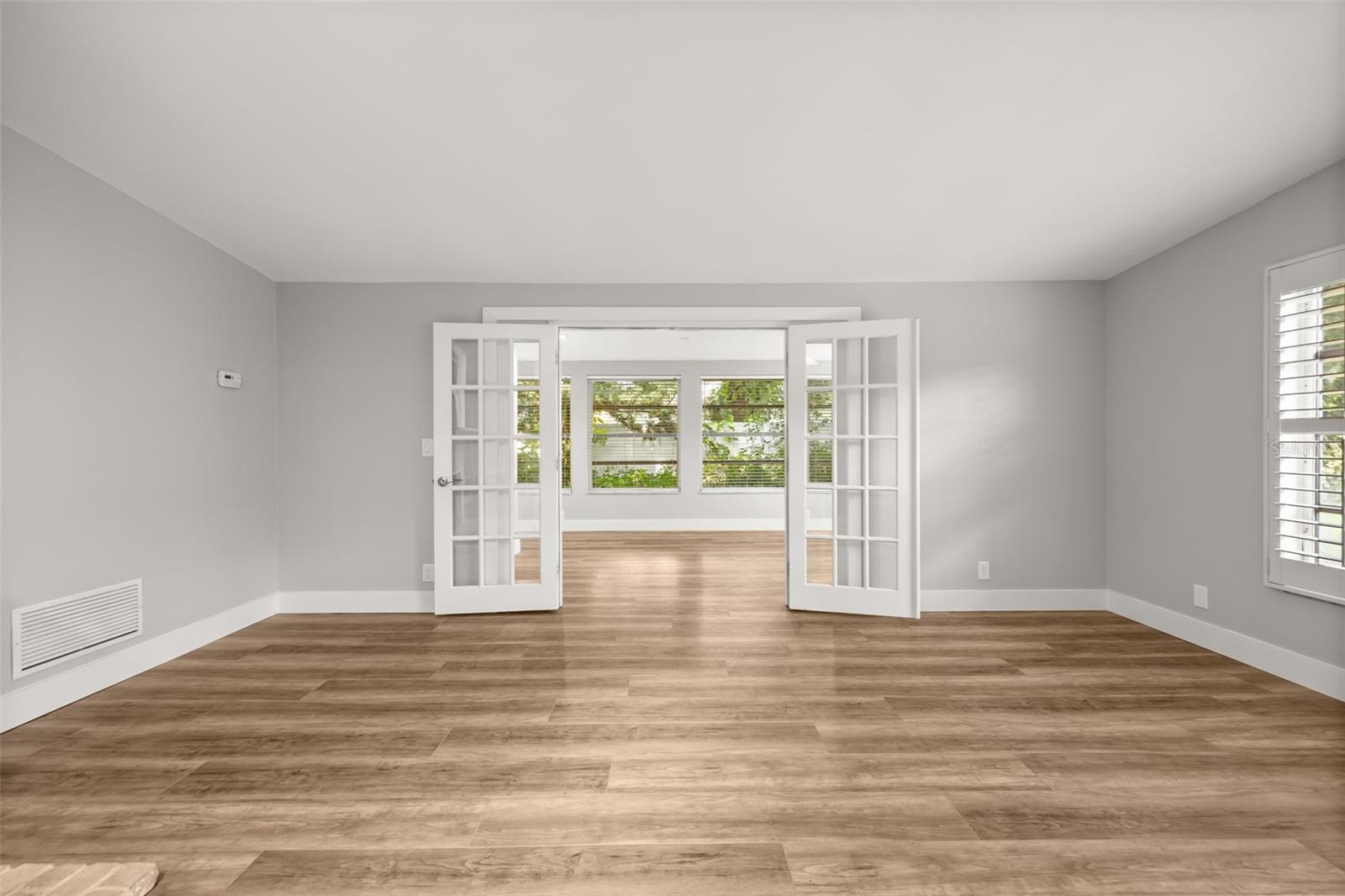 TIMBERLANE SHORES - Residential
