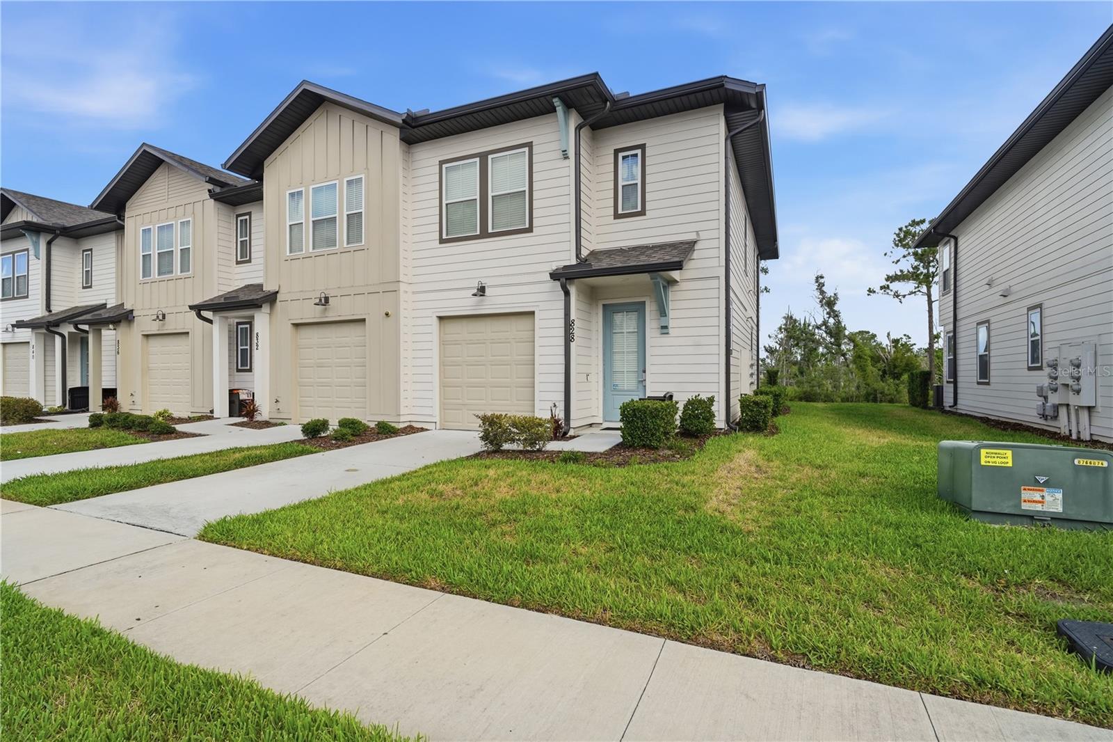 828 LONGBOAT DRIVE