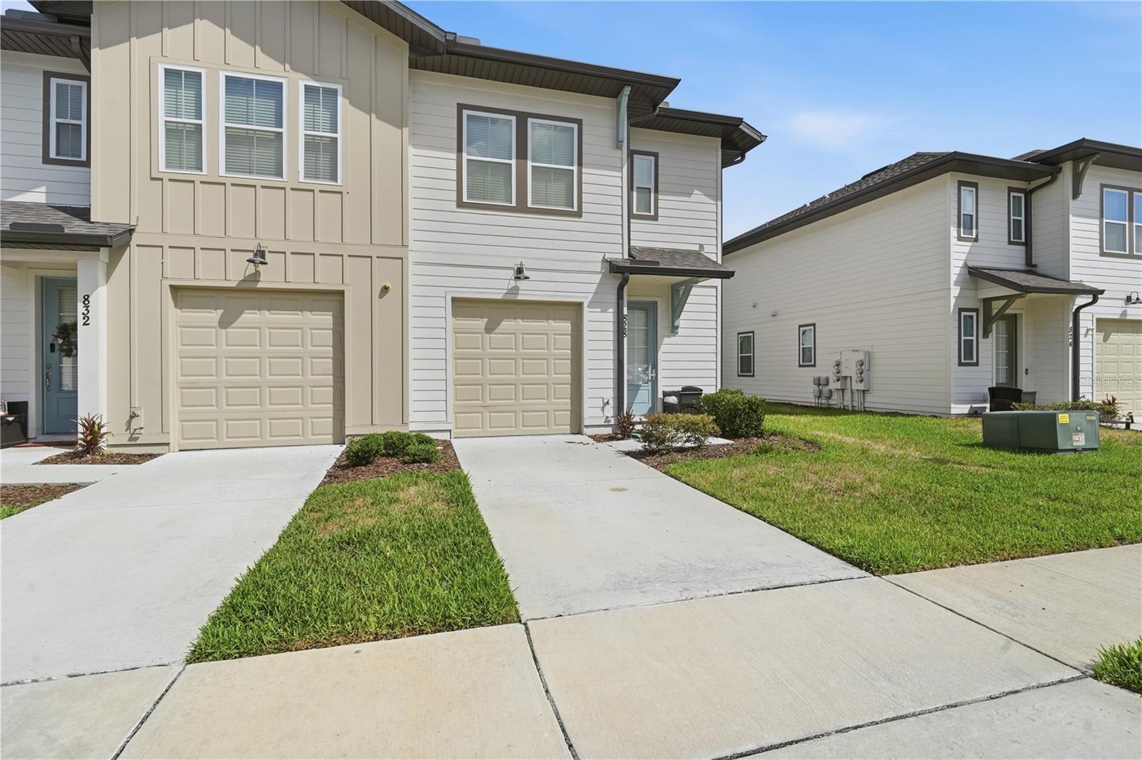 828 LONGBOAT DRIVE