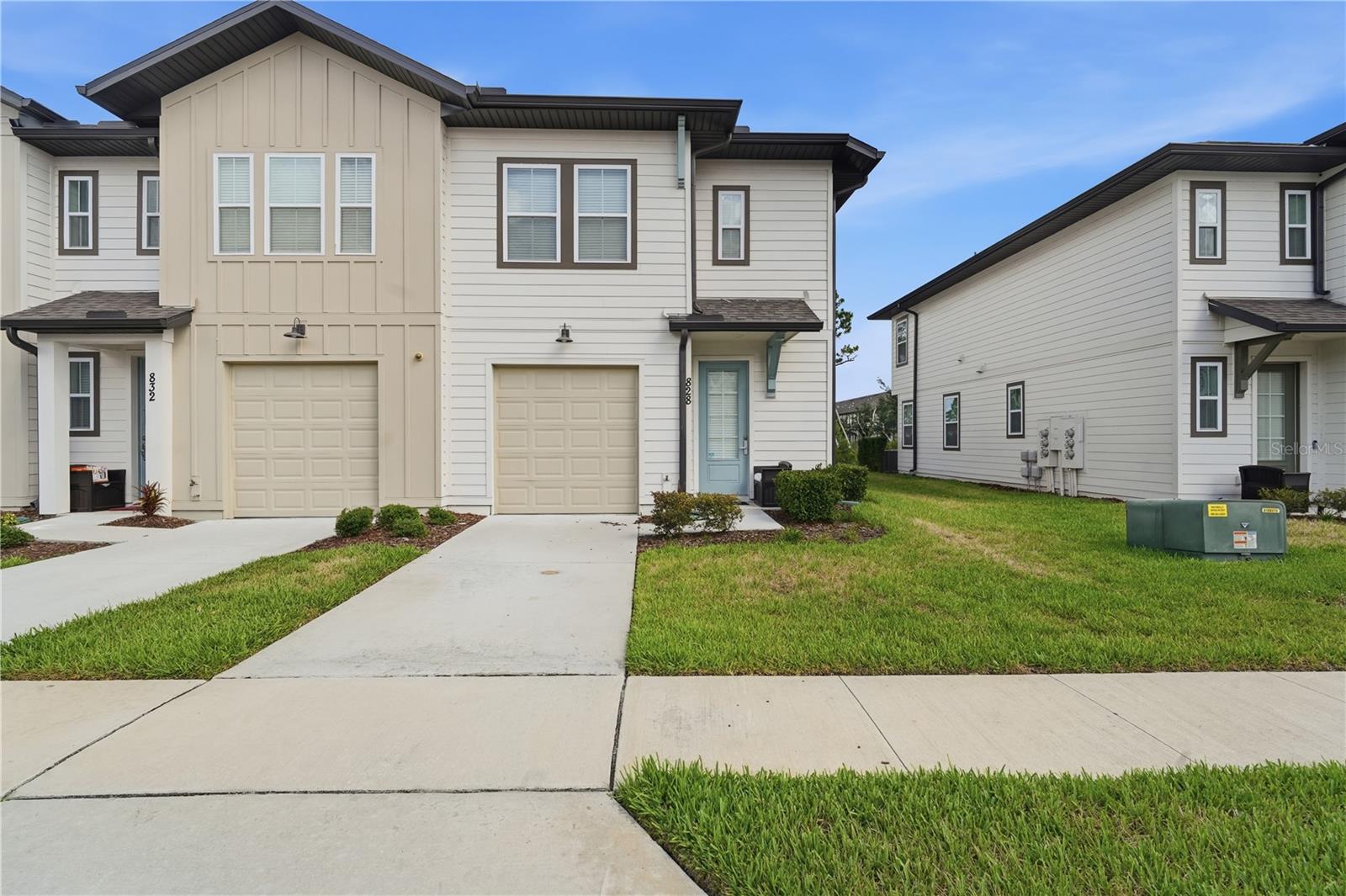 828 LONGBOAT DRIVE
