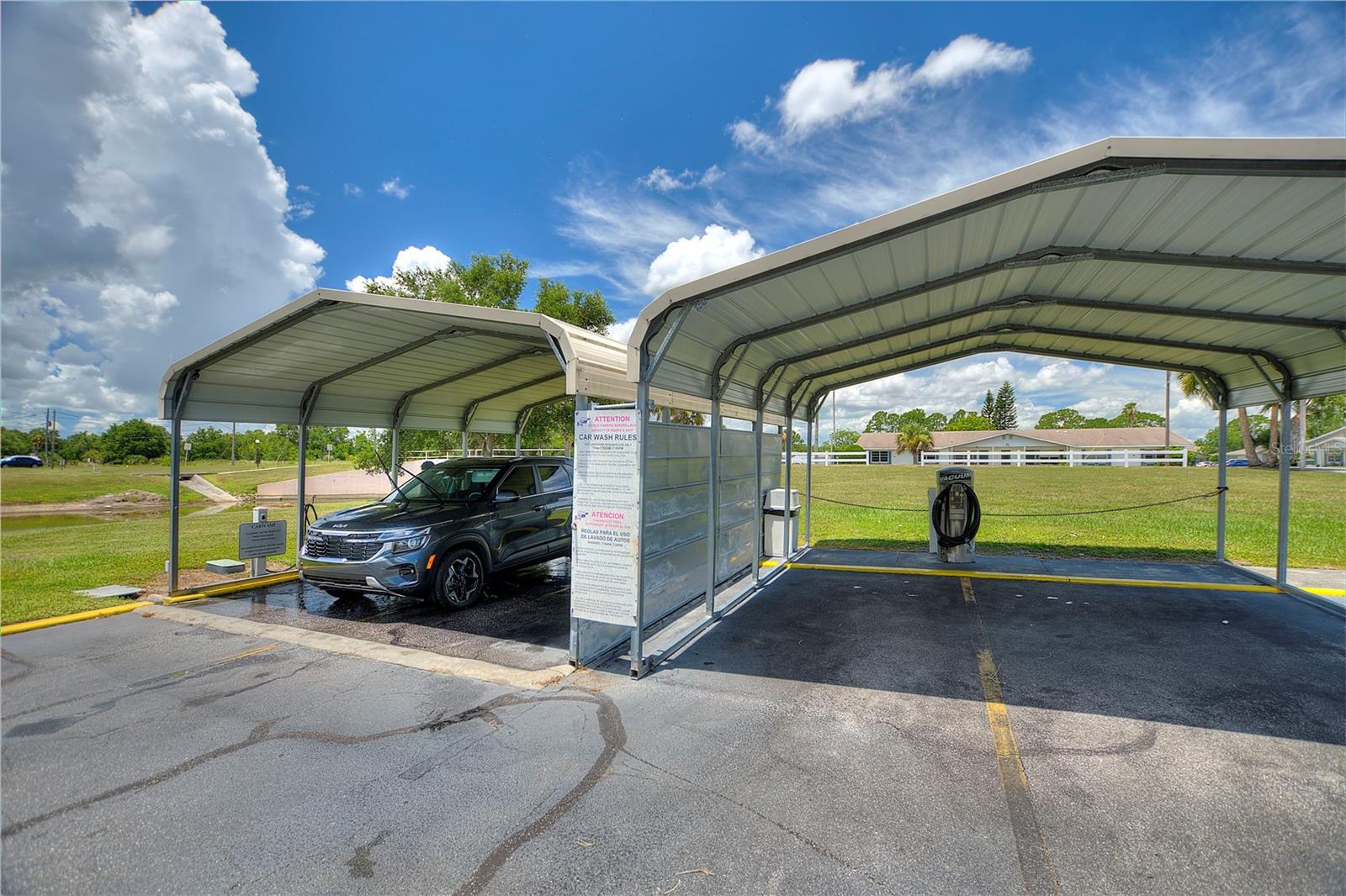 LAKESHORE CLUB - Residential