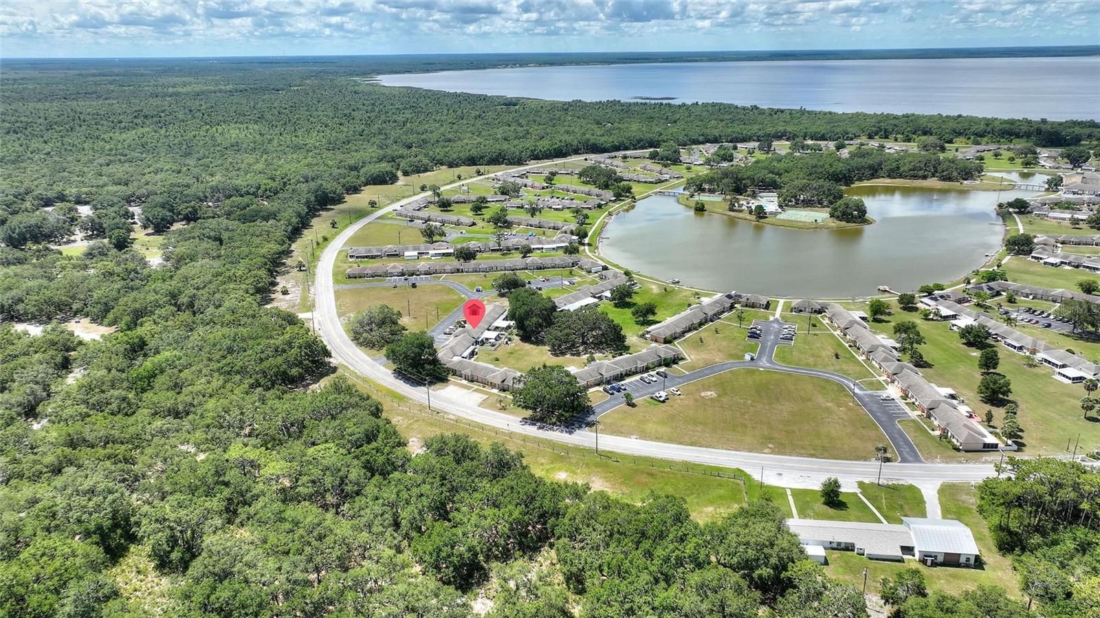 LAKESHORE CLUB - Residential