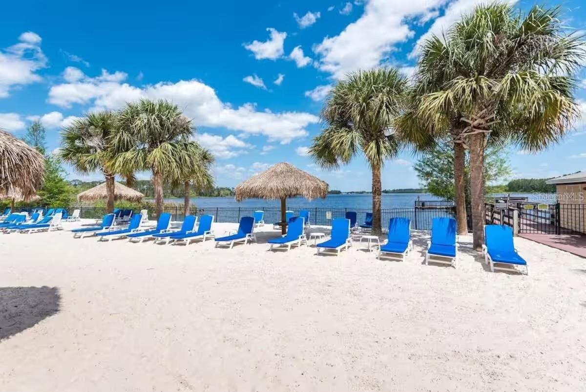 602 NEW PROVIDENCE PROMENADE 17602