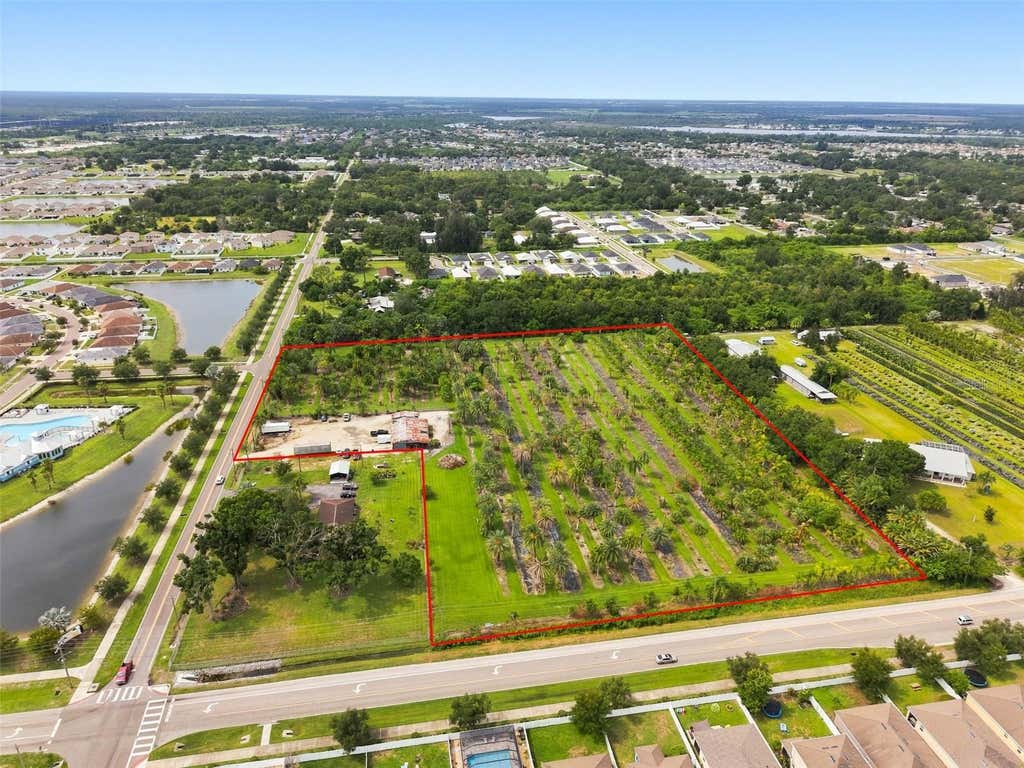 Photo of 1405 6th Street SE, Ruskin, FL 33570 (MLS # TB8509986)