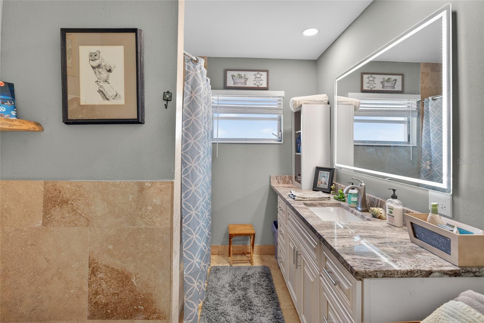 GLEN AIRE ESTATES - Residential