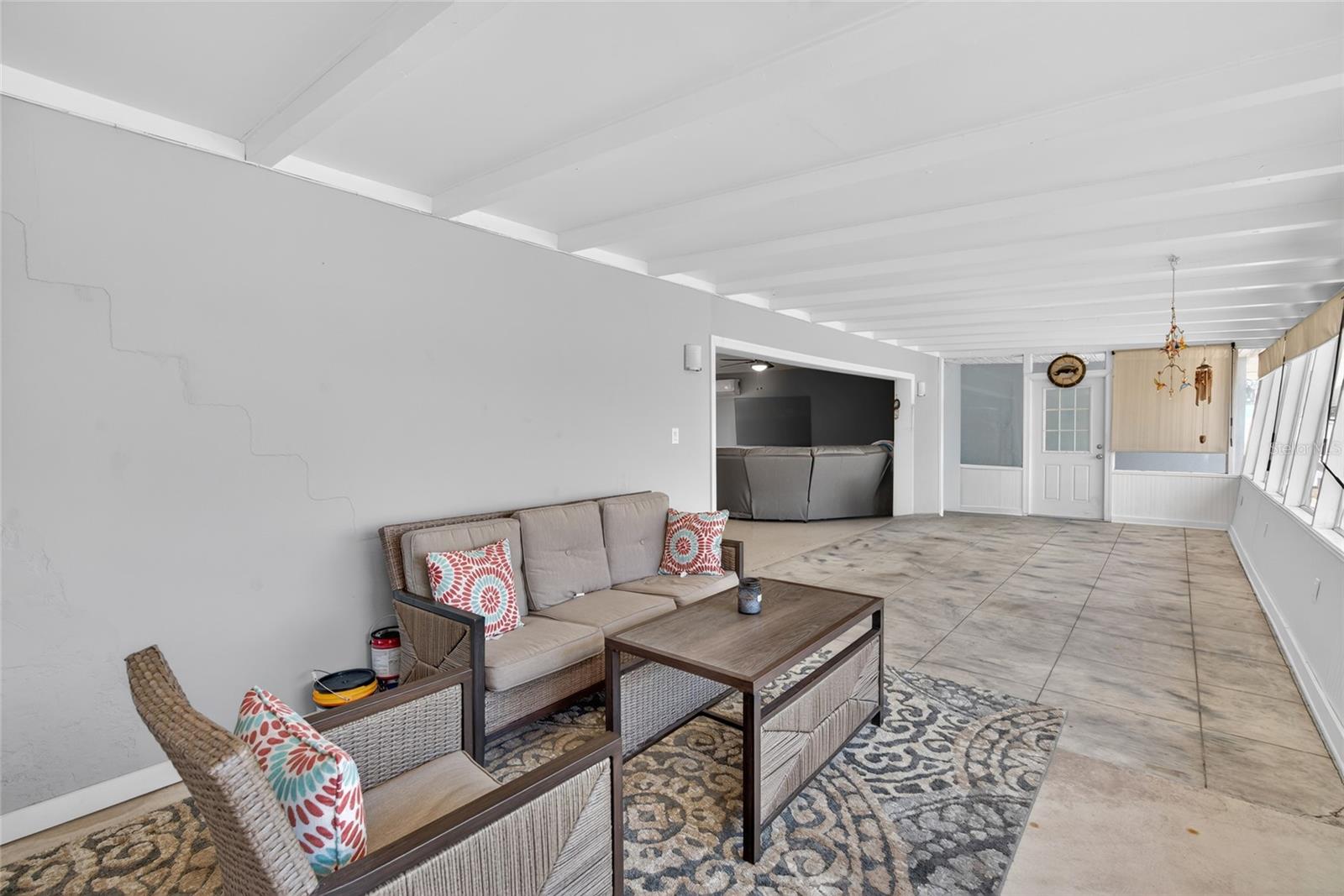 GLEN AIRE ESTATES - Residential