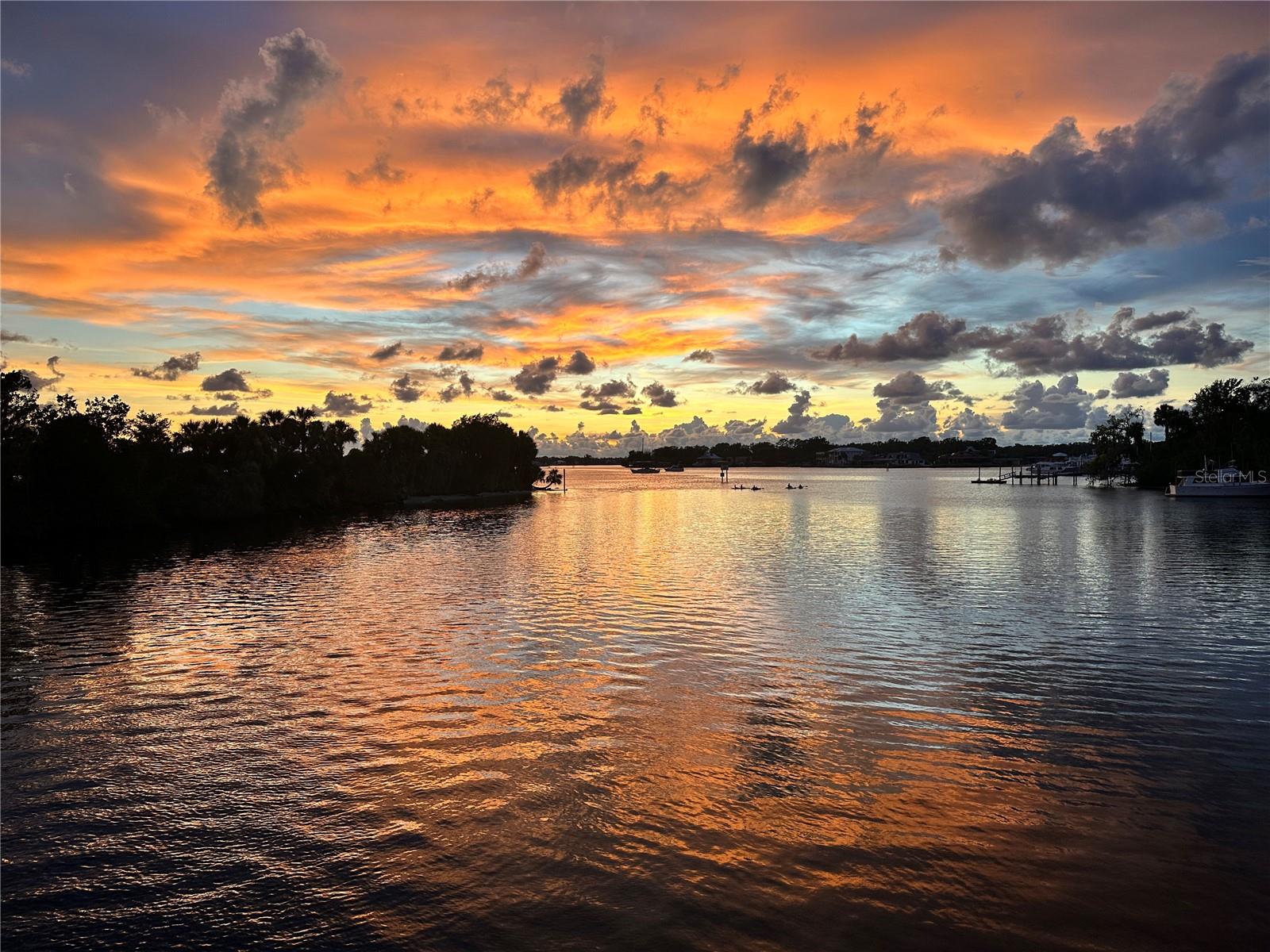 GLEN AIRE ESTATES - Residential