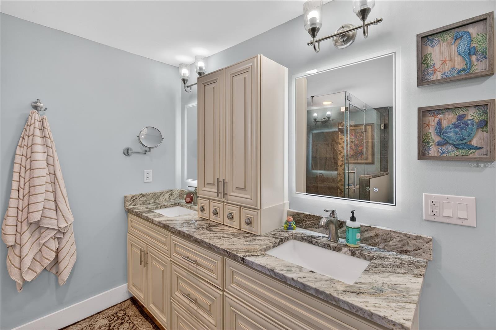 GLEN AIRE ESTATES - Residential