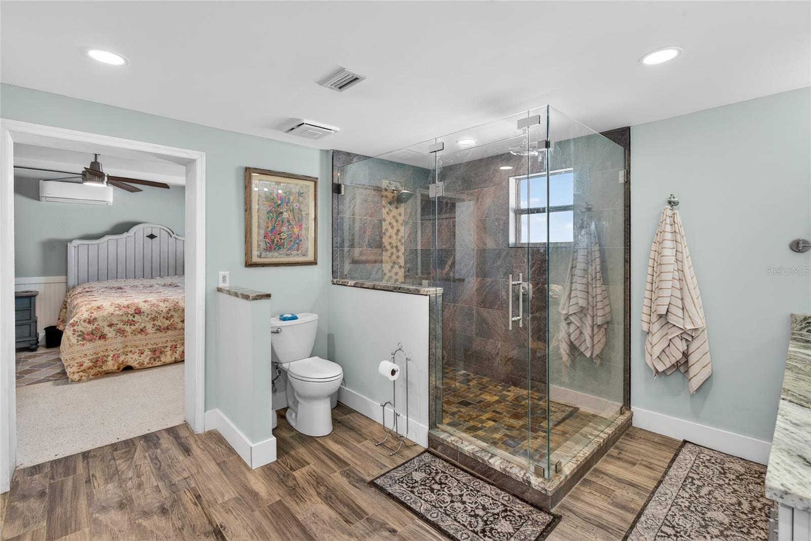 GLEN AIRE ESTATES - Residential