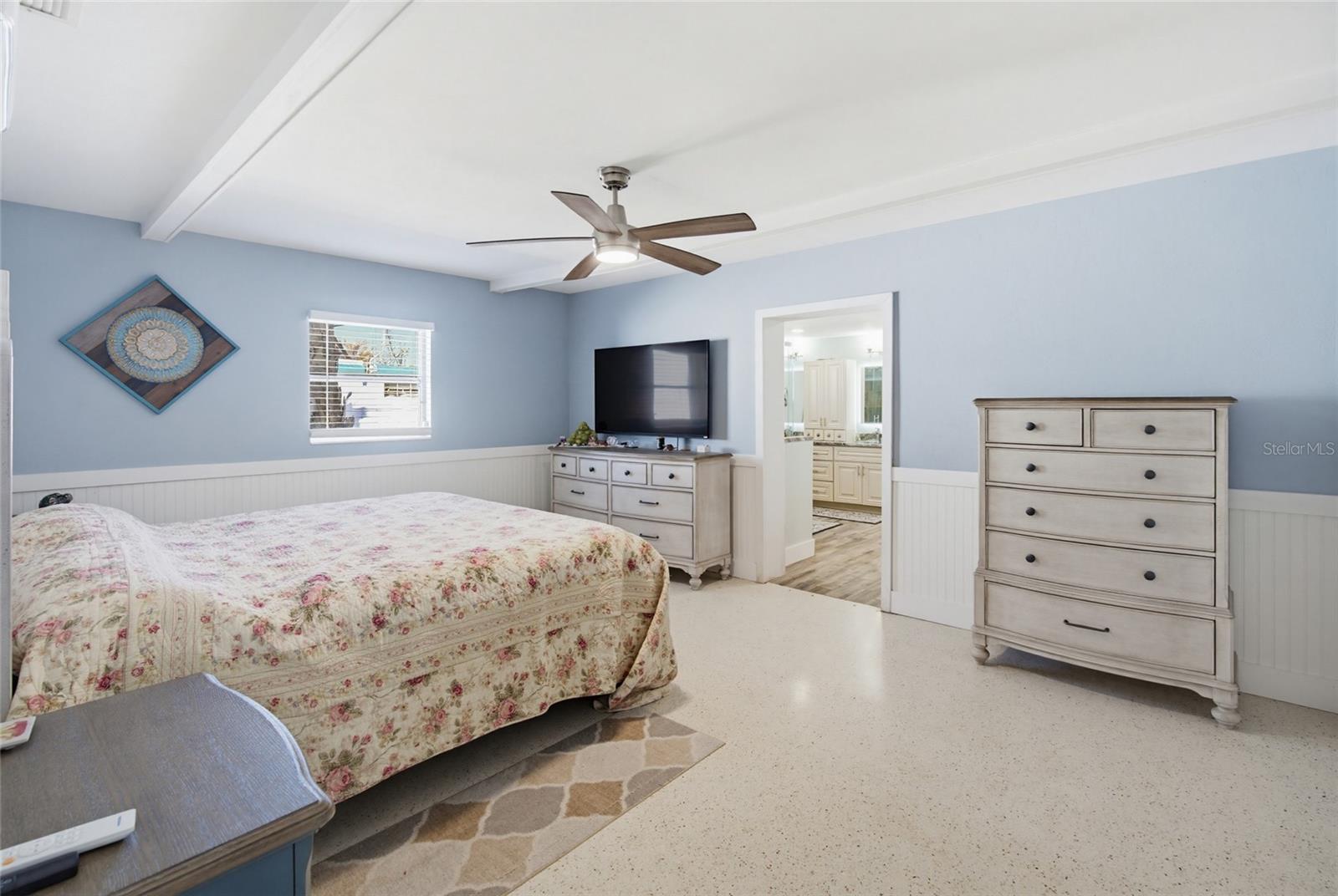 GLEN AIRE ESTATES - Residential