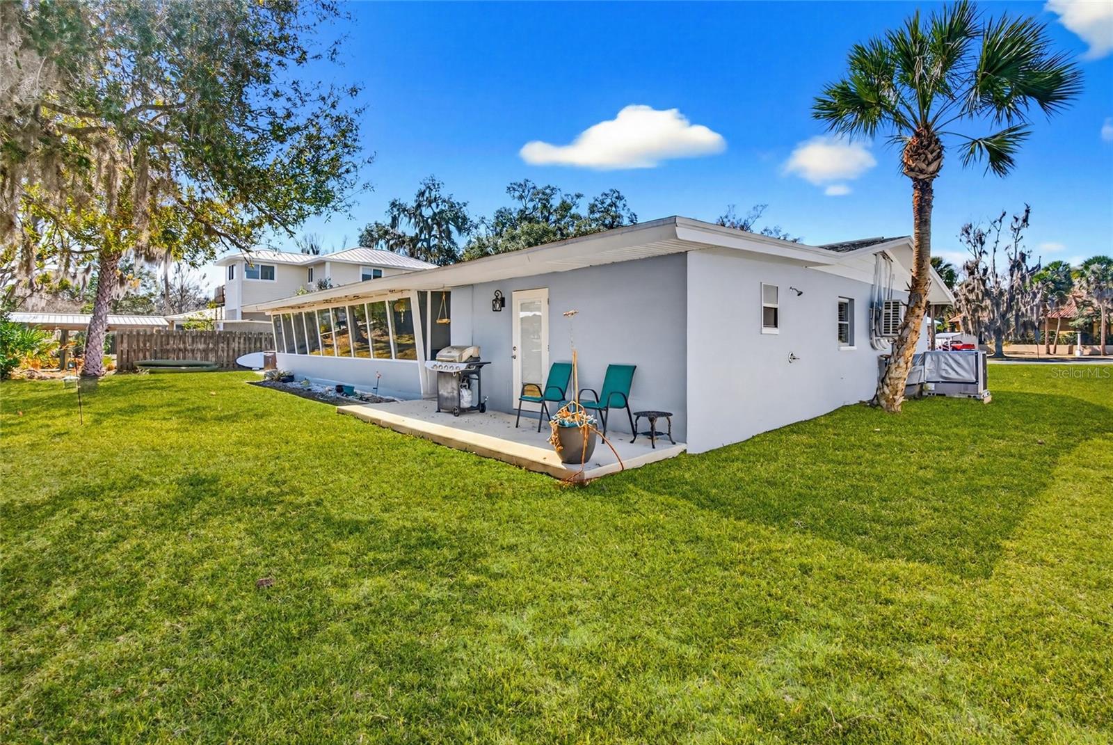 GLEN AIRE ESTATES - Residential