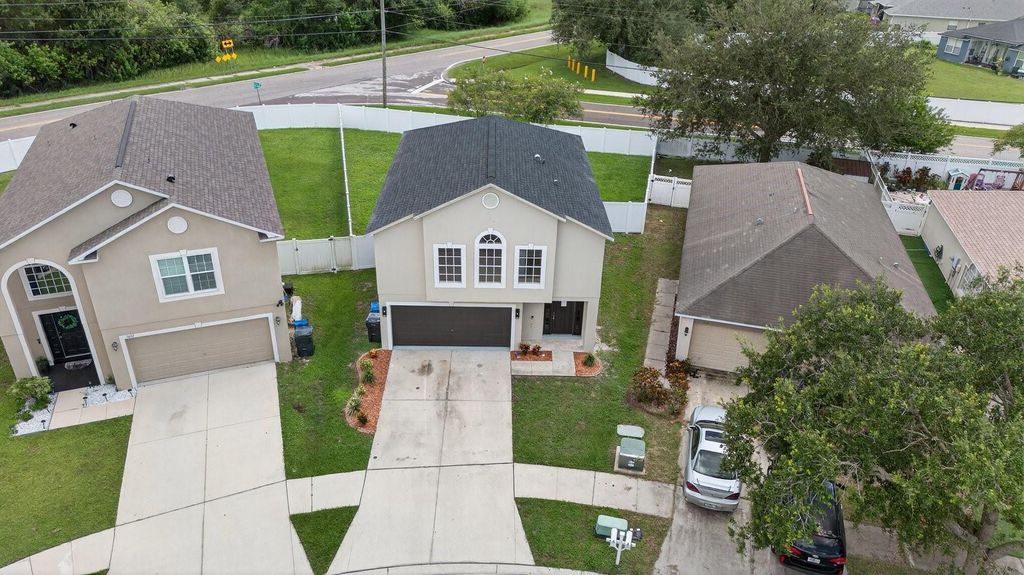 Photo of 947 Brenton Leaf Drive, Ruskin, FL 33570 (MLS # TB8423534)