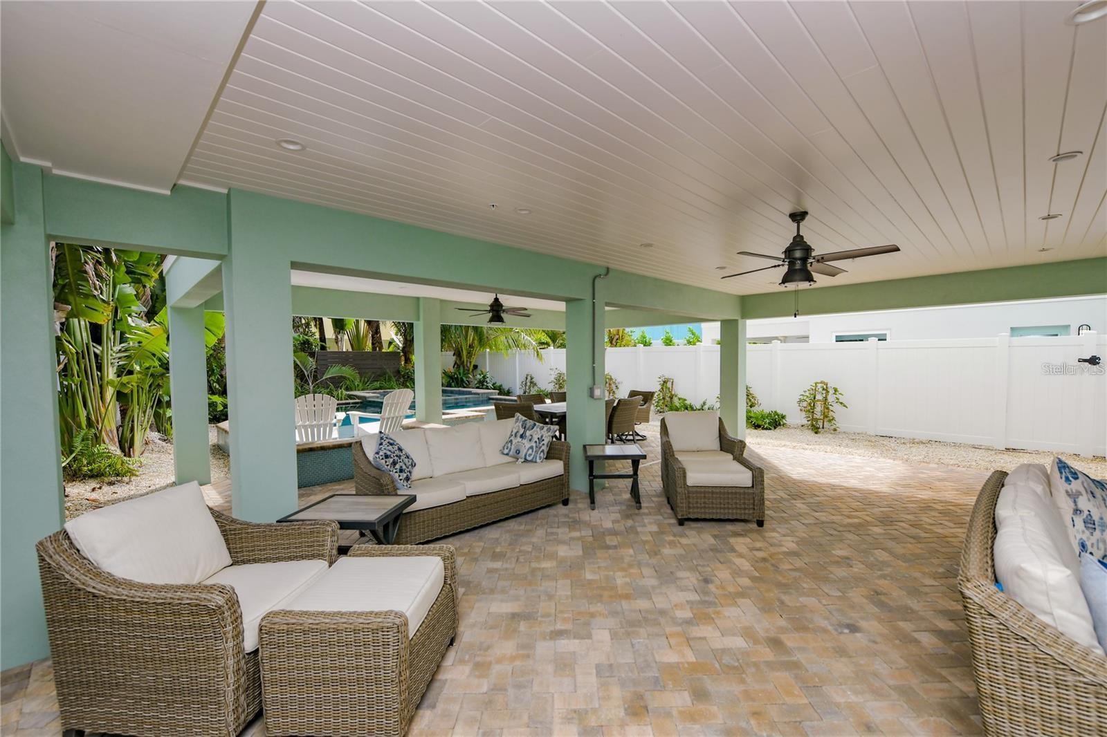 SARASOTA BEACH - Residential