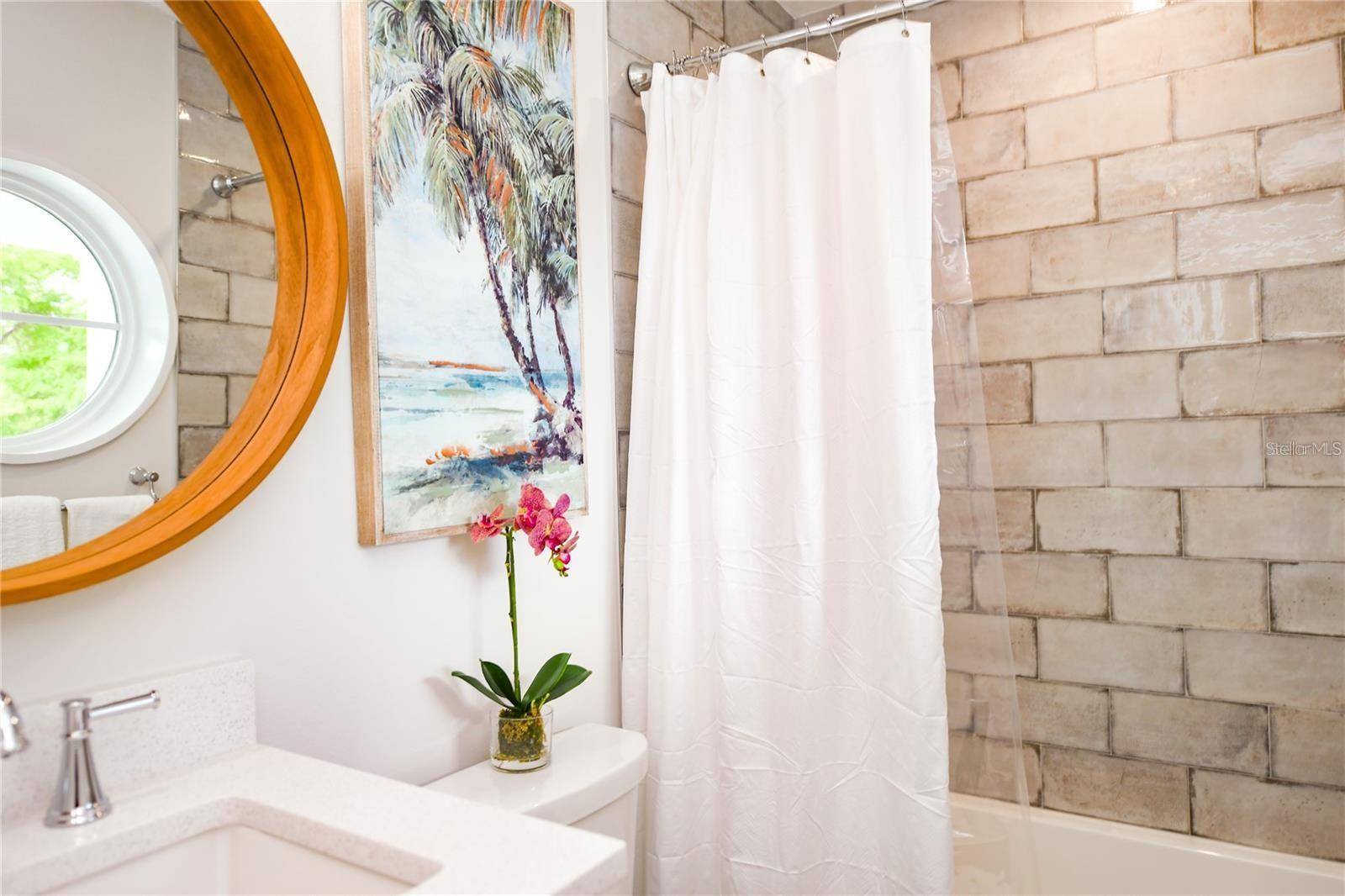 SARASOTA BEACH - Residential