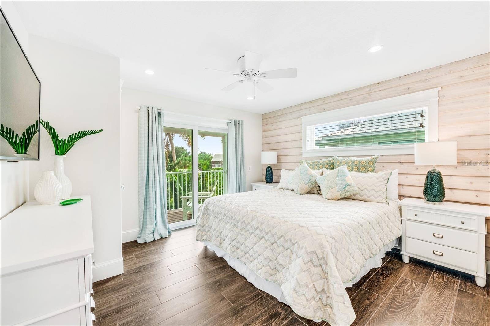 SARASOTA BEACH - Residential