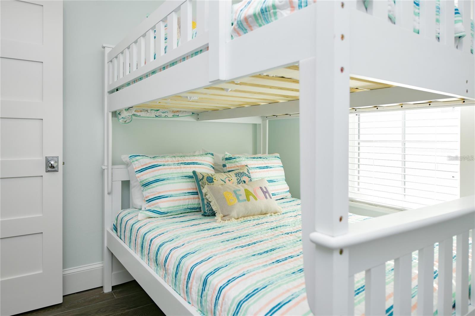 SARASOTA BEACH - Residential