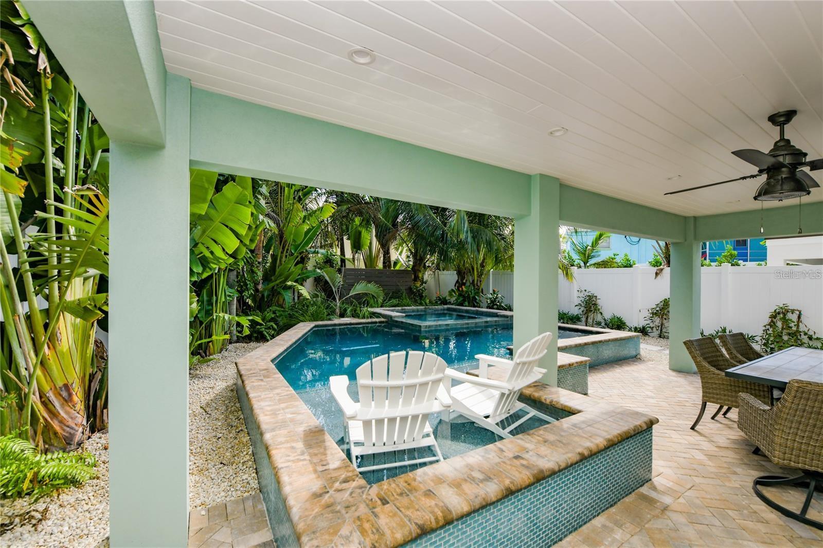 SARASOTA BEACH - Residential