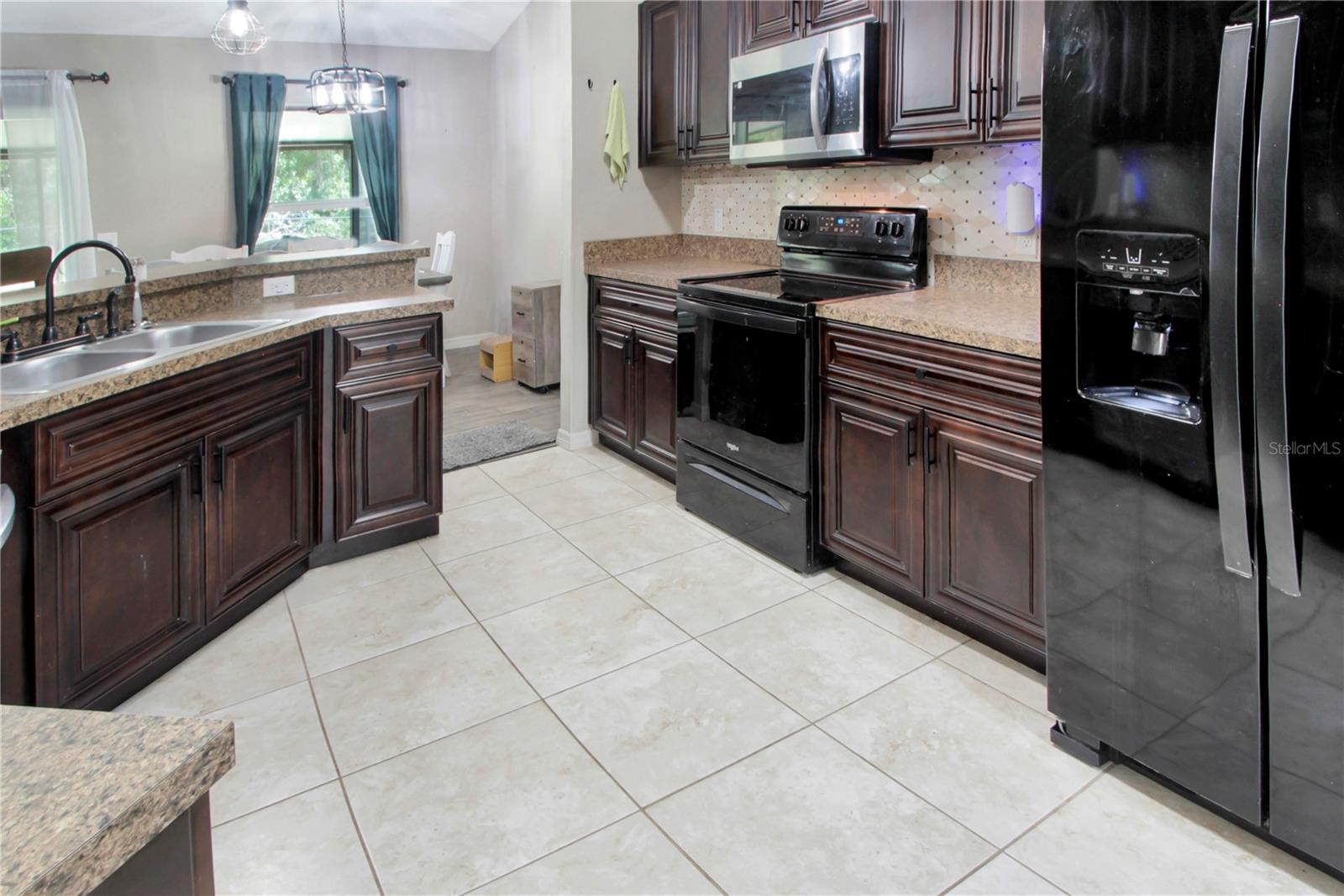 MARION OAKS - Residential
