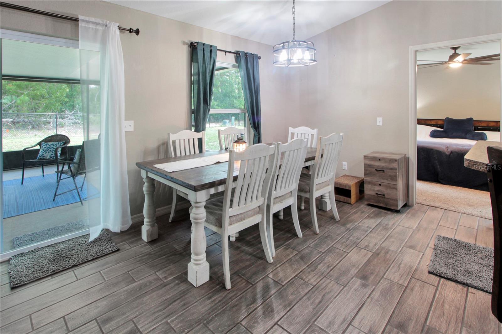 MARION OAKS - Residential