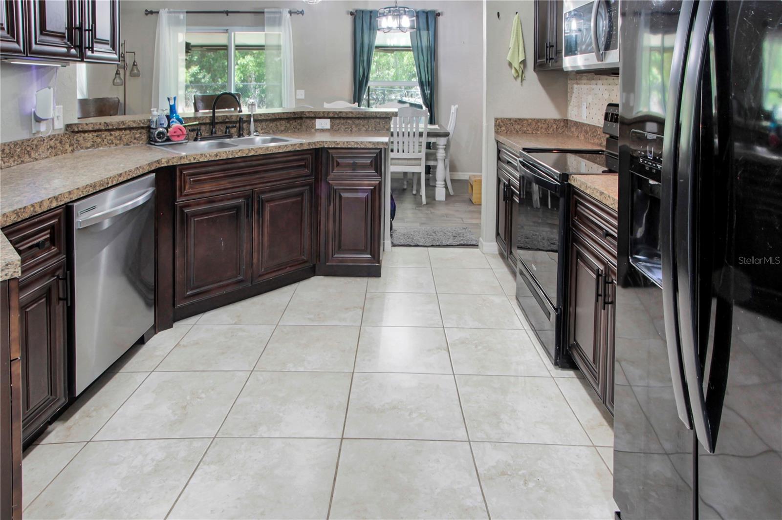MARION OAKS - Residential