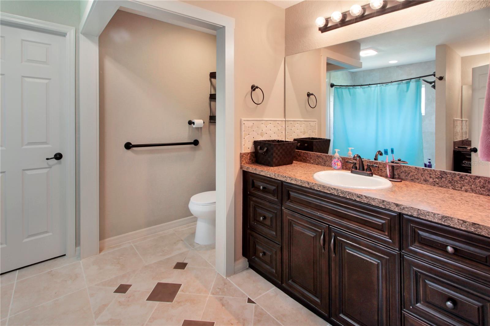 MARION OAKS - Residential