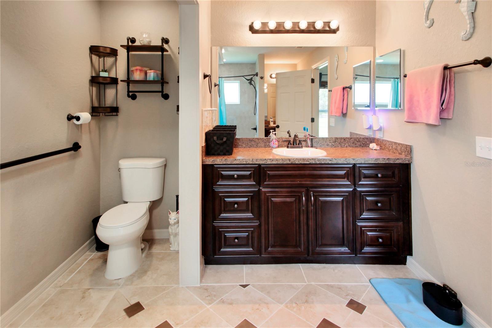 MARION OAKS - Residential