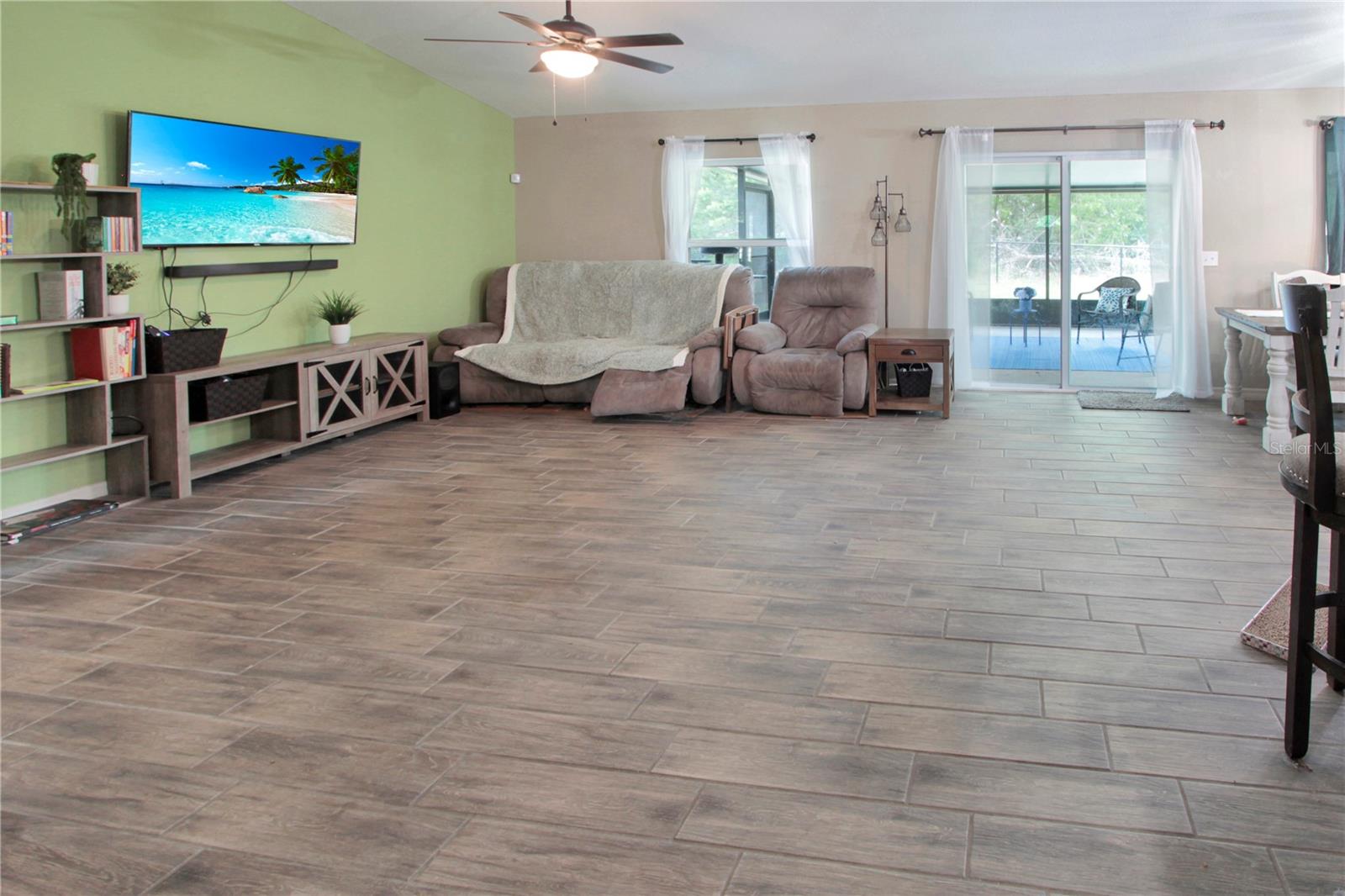 MARION OAKS - Residential