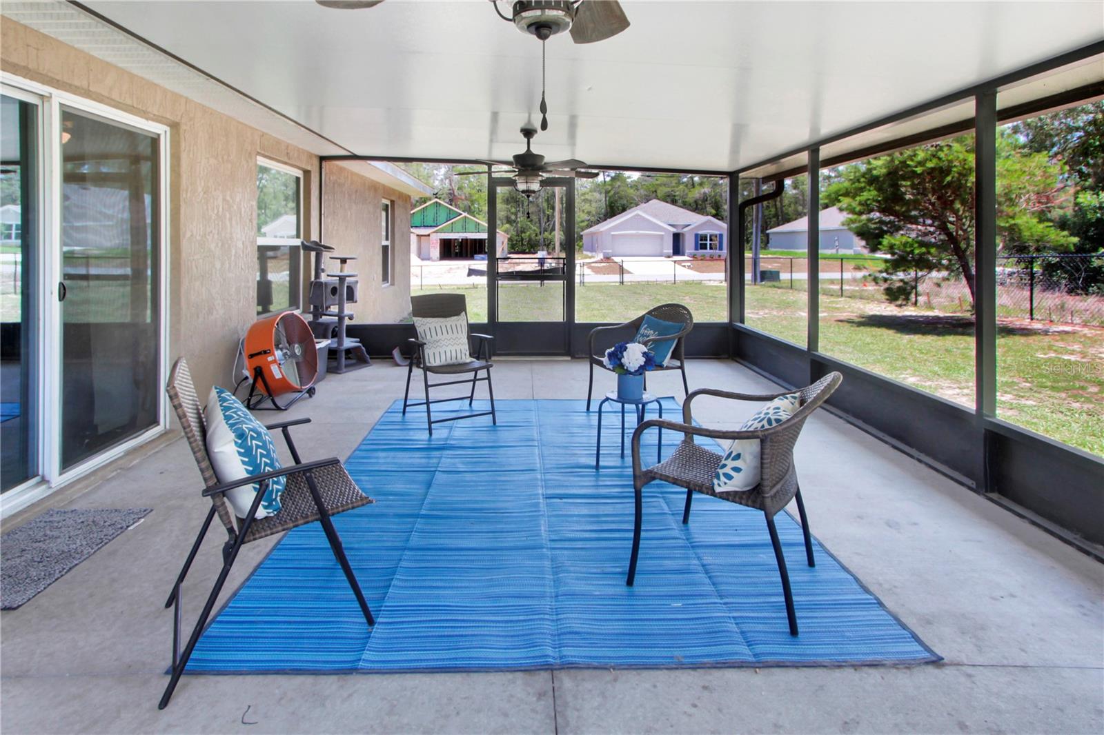 MARION OAKS - Residential