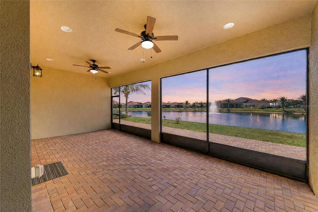 Photo of 6927 Indus Valley Circle, Parrish, FL 34219 (MLS # A4683548)