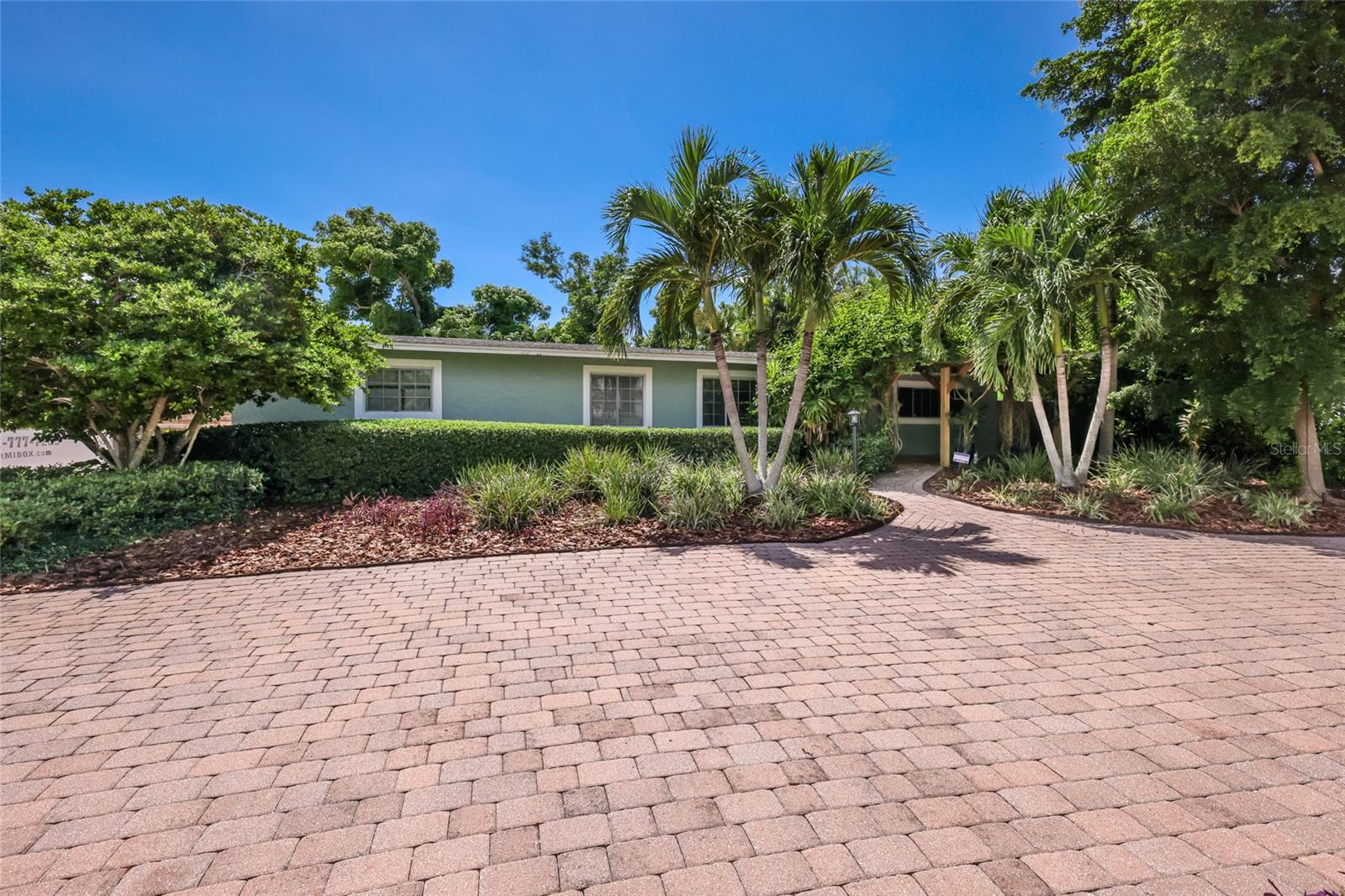 4131 RIVERVIEW BOULEVARD, BRADENTON, FL, 34209 4 4131 RIVERVIEW BOULEVARD