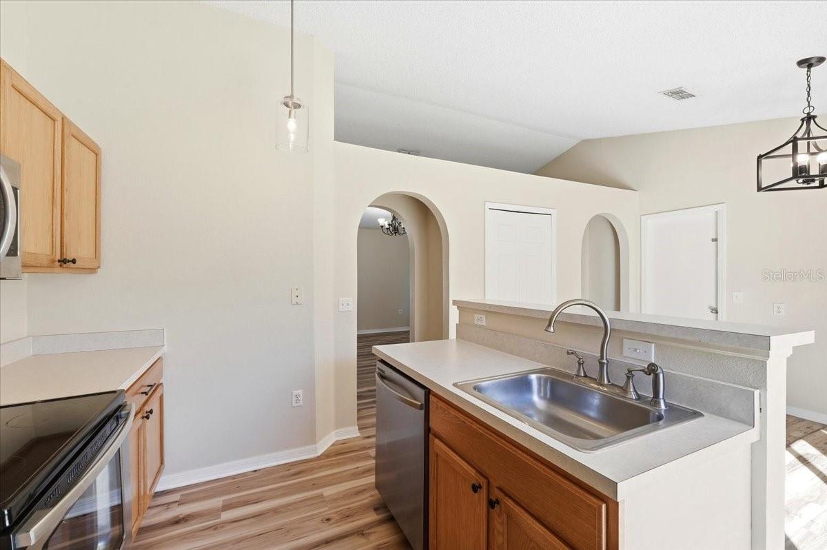 WHISPERING TRAILS PH 01 - Residential