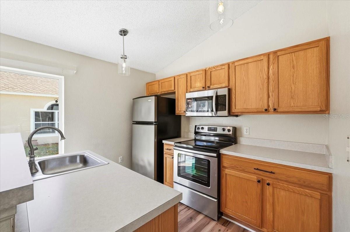 WHISPERING TRAILS PH 01 - Residential