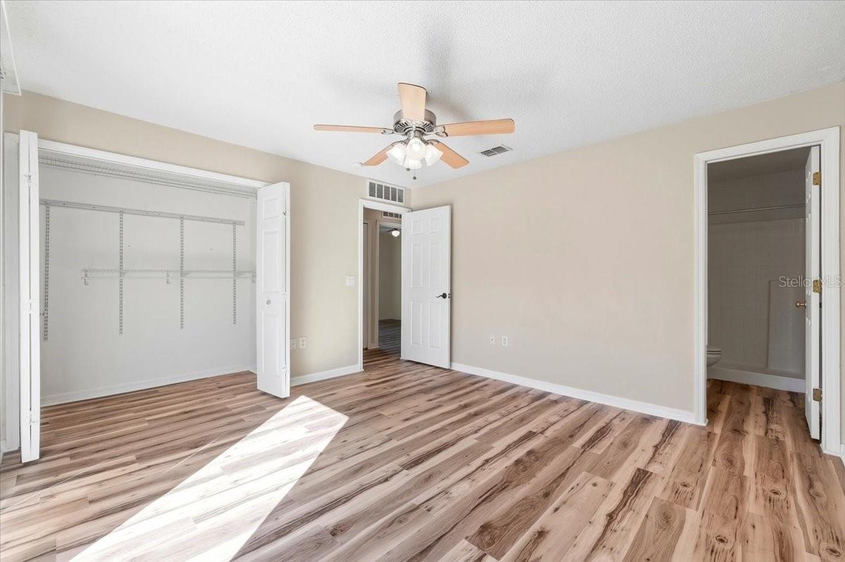 WHISPERING TRAILS PH 01 - Residential