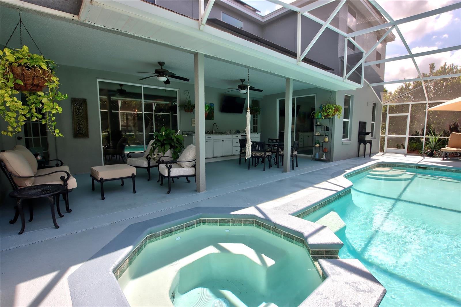 HEATHROW/CHERRY RIDGE - Residential