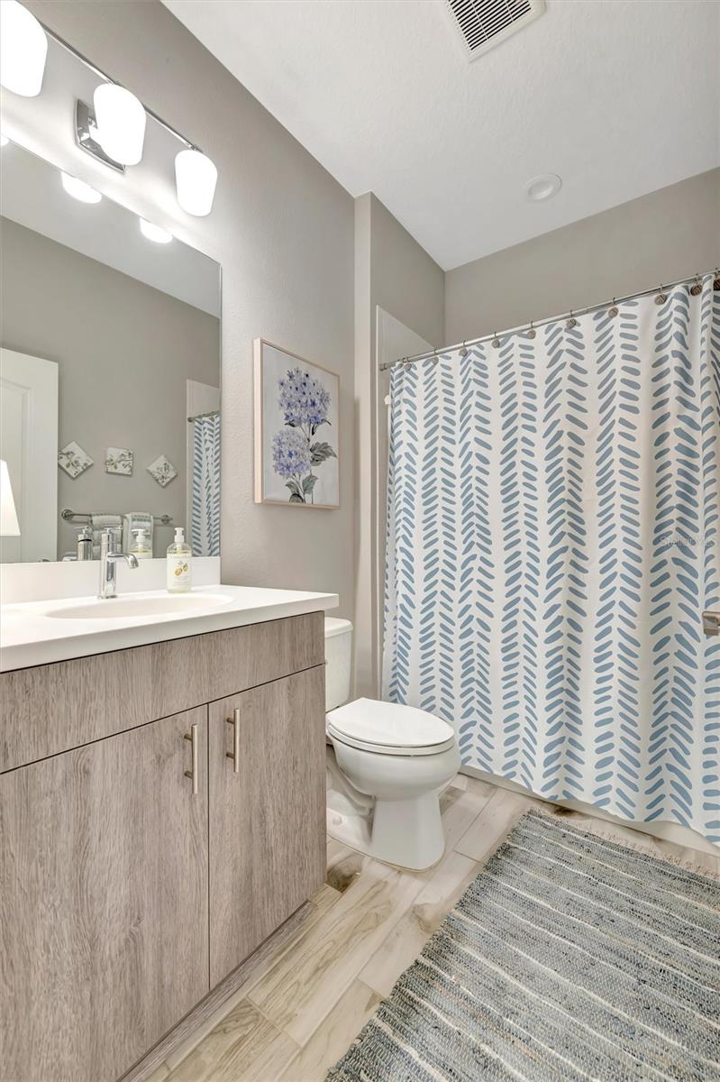 SILVERLEAF PH VI - Residential Lease