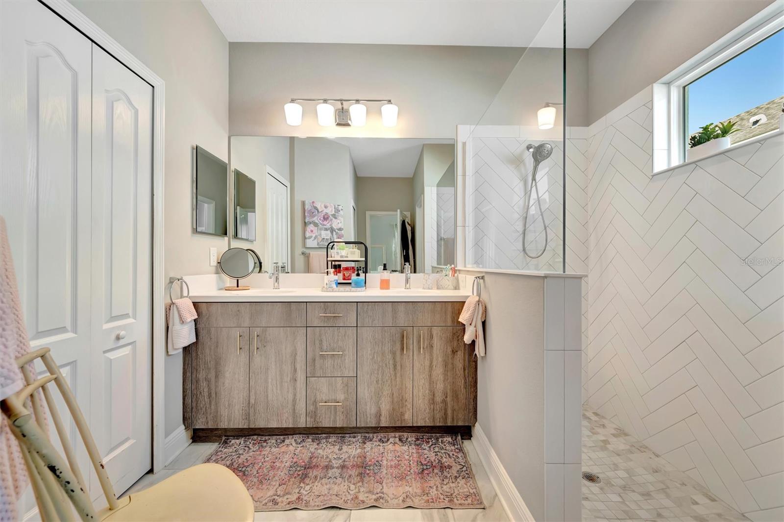 SILVERLEAF PH VI - Residential Lease