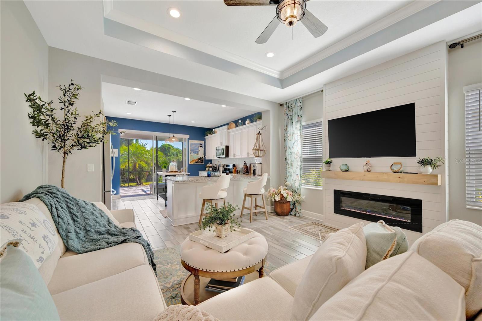 SILVERLEAF PH VI - Residential Lease