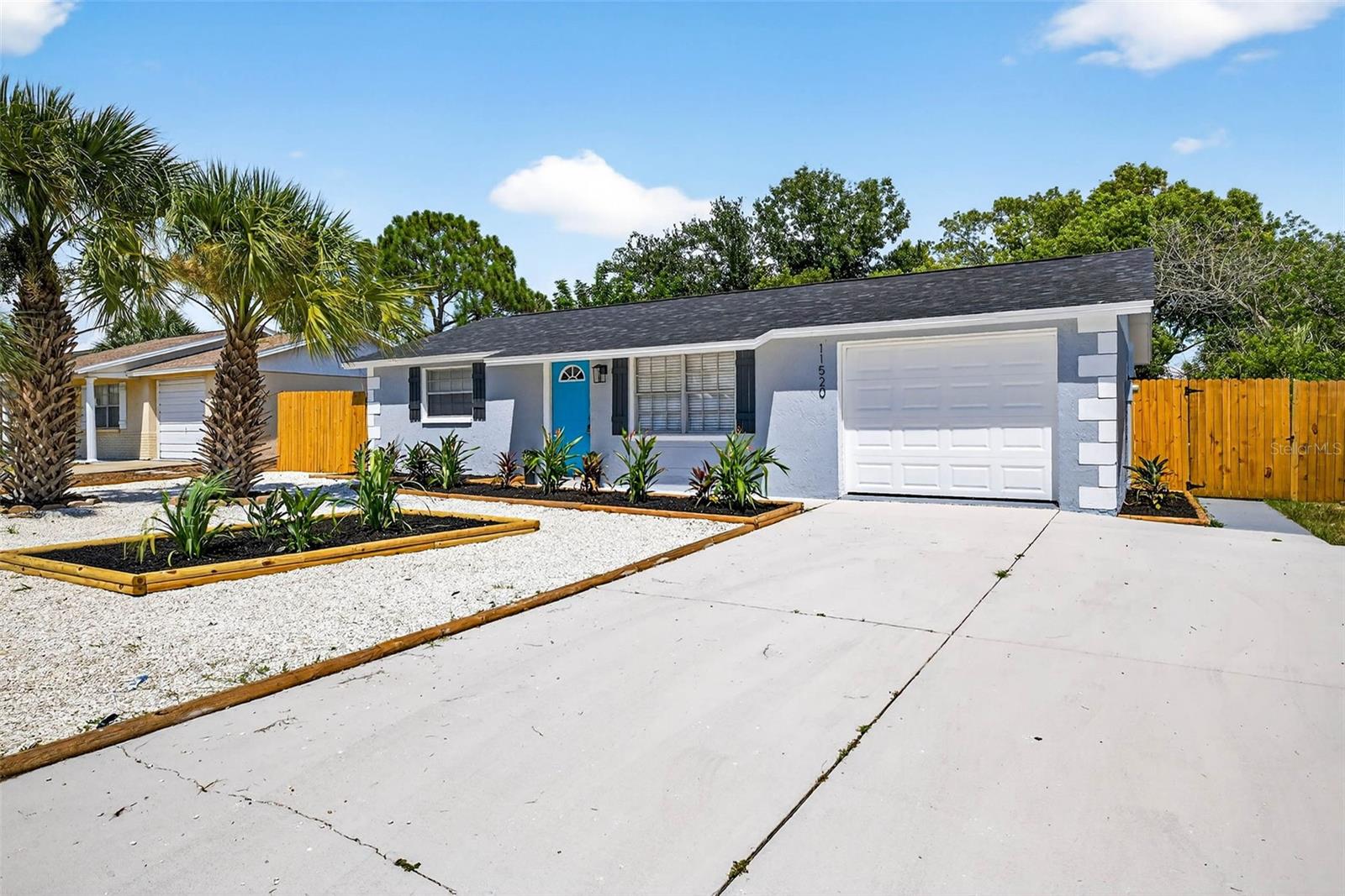 Welcome to this completely remodeled 2 bed 1 bath 1 car garage home with:
-BRAND NEW ROOF
-BRAND NEW WHITE SHAKER KITCHEN CABINETS
-BRAND NEW QUARTZ COUNTERTOPS
-BRAND NEW STAINLESS STEEL APPLIANCES
-BRAND NEW COMPLETELY REMODELED BATHROOM
-BRAND NEW WATER HEATER
-BRAND NEW LVP FLOORING THROUGHOUT
-BRAND NEW LIGHTING AND FANS
-BRAND NEW LANDSCAPING
-BRAND NEW FENCE
-AC 2018
Seller is offering concessions toward
buyer’s closing costs with an acceptable offer!
