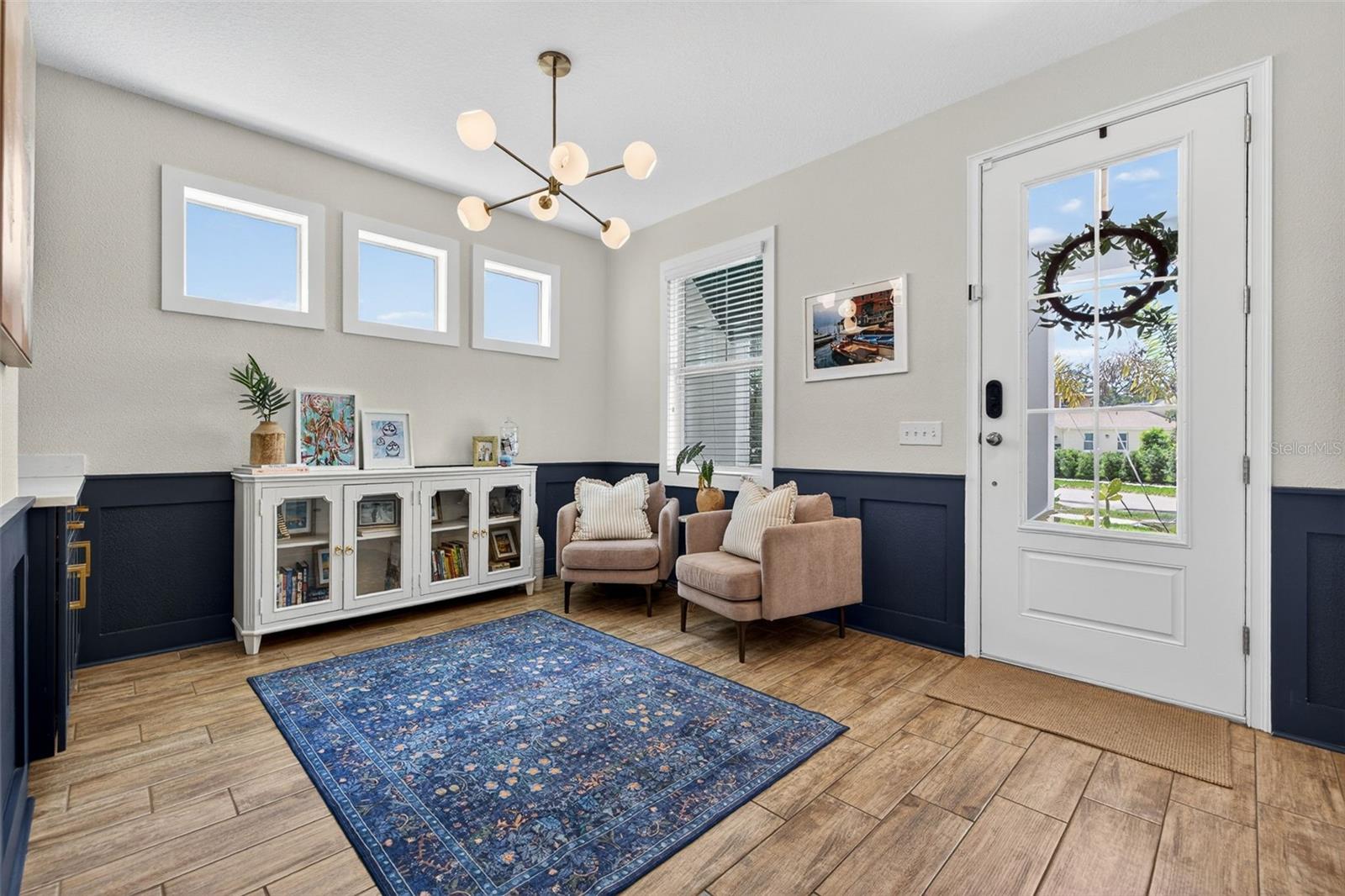 SUBURB ROYAL SUB - Residential