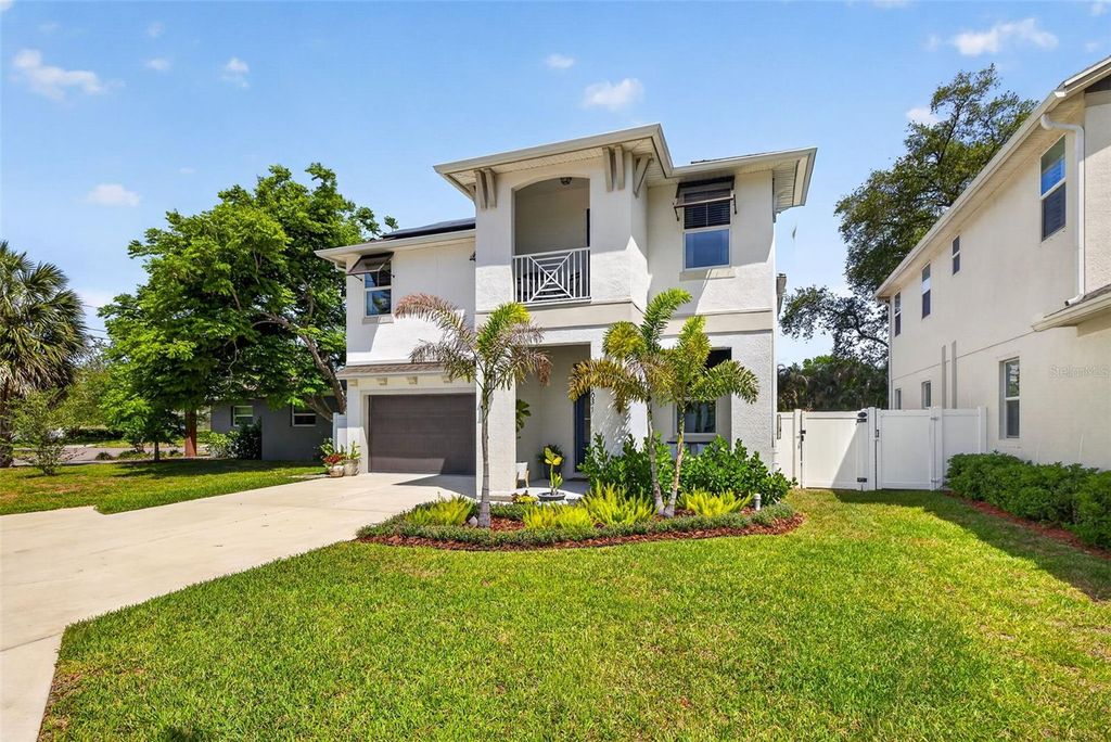 Photo of 1031 W Alfred Street, Tampa, FL 33603 (MLS # TB8497713)