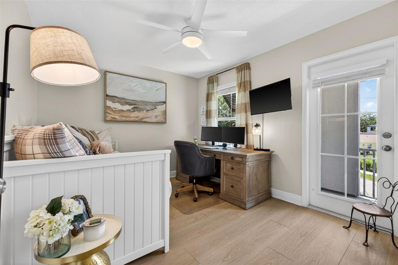 SUBURB ROYAL SUB - Residential