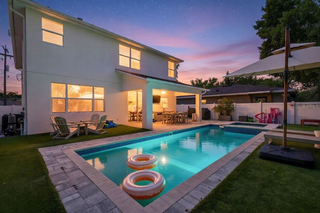 Photo of 1031 W Alfred Street, Tampa, FL 33603 (MLS # TB8497713)