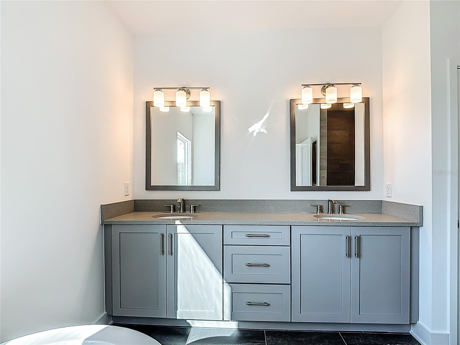 BEL MAR UNIT 3 - Residential