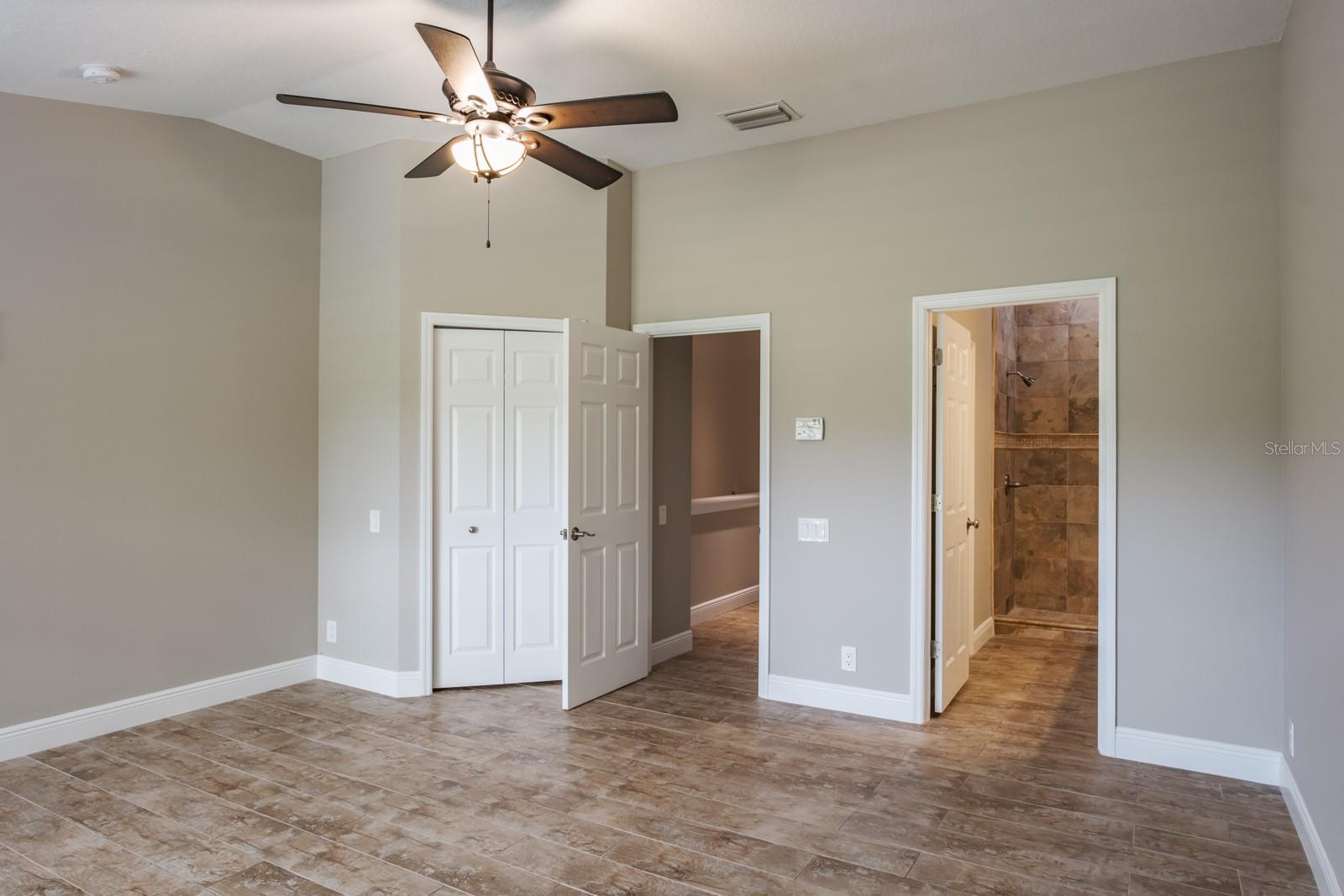 COVERED BRIDGE TWNHMS - Residential Lease