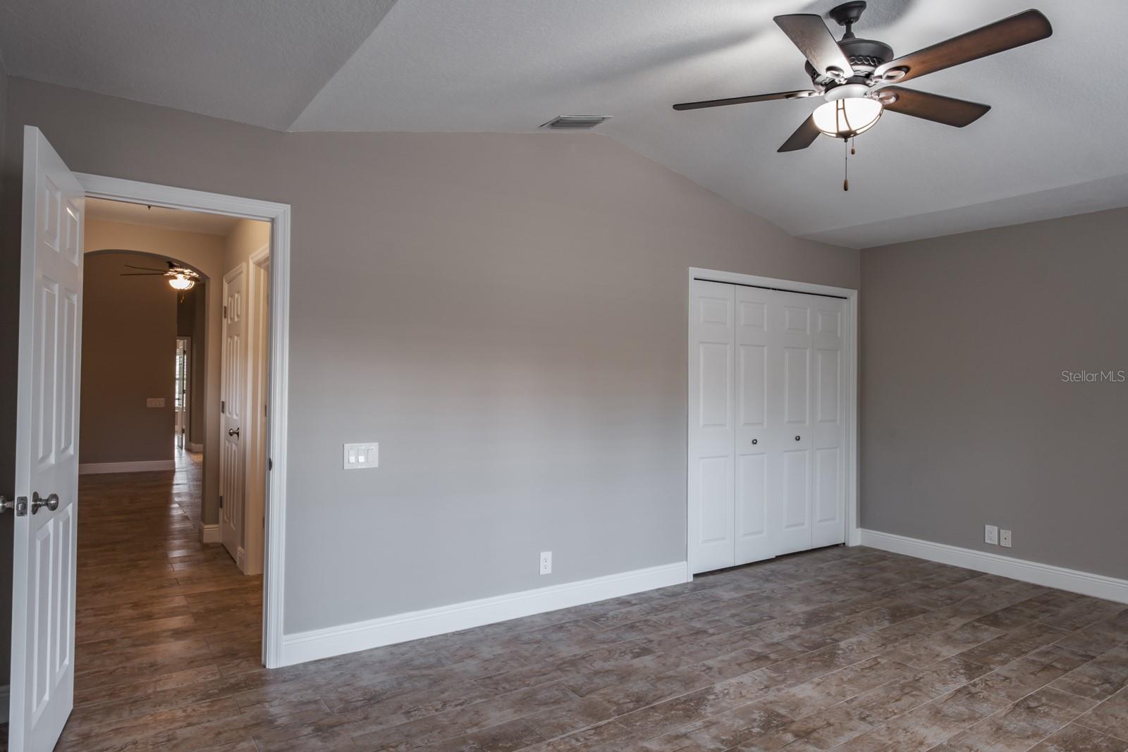 COVERED BRIDGE TWNHMS - Residential Lease