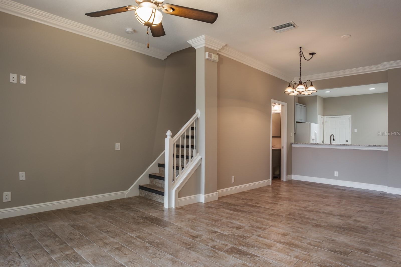 COVERED BRIDGE TWNHMS - Residential Lease