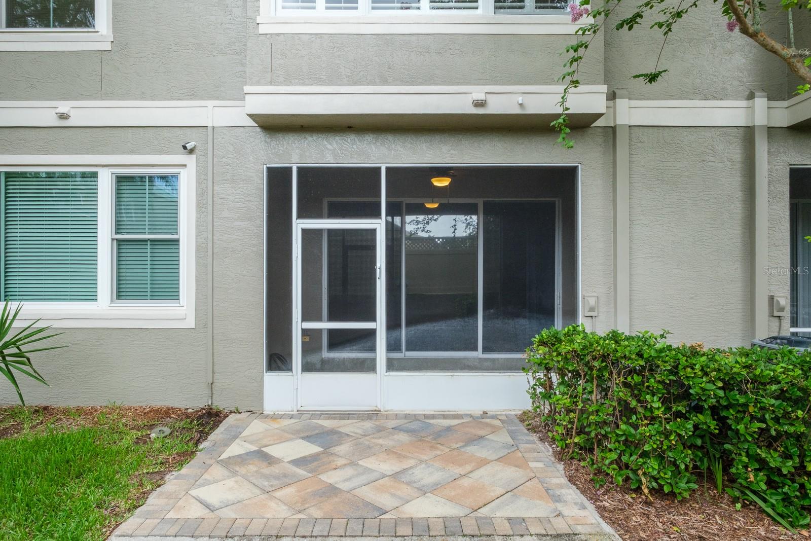 COVERED BRIDGE TWNHMS - Residential Lease