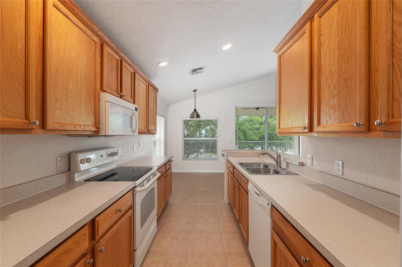 BRIGHTON PH 02 - Residential