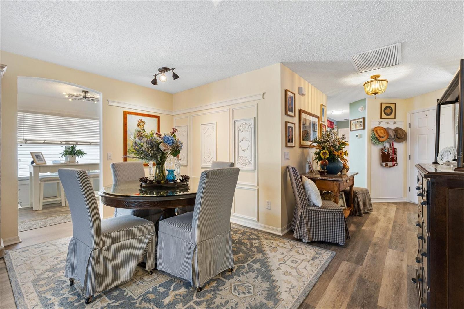 VILLAGES OF MARION --VILLAS OF CHADWICK - Residential