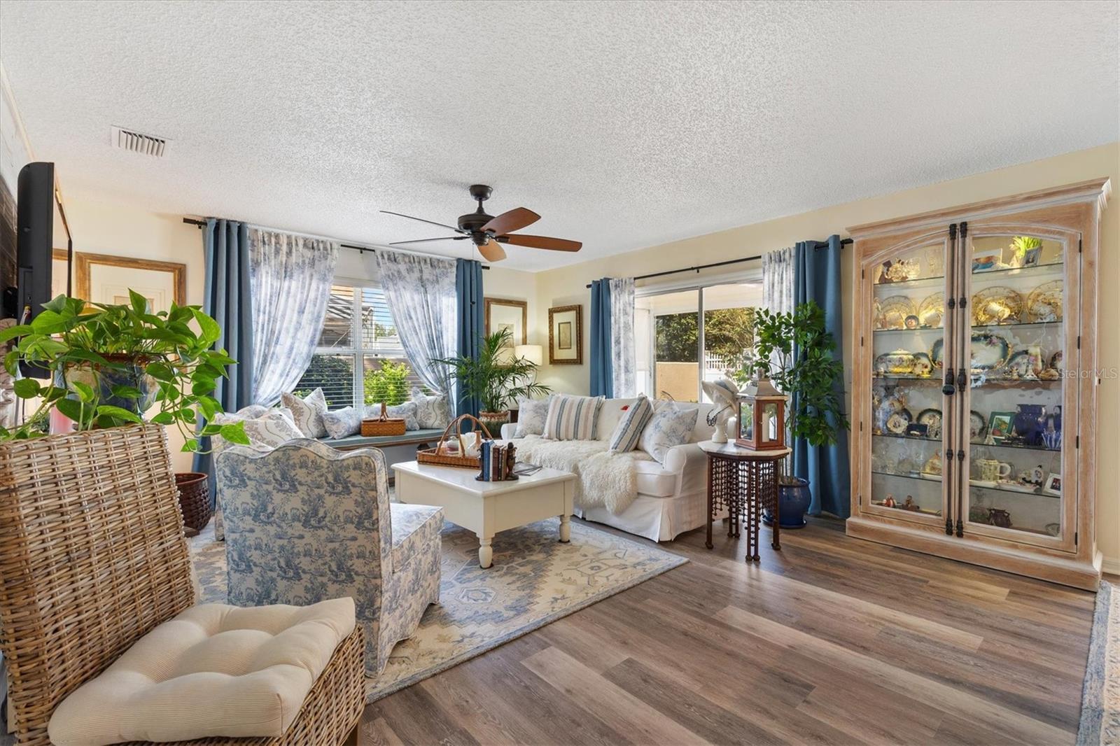 VILLAGES OF MARION --VILLAS OF CHADWICK - Residential